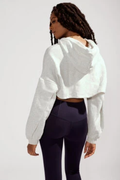 Cloud Shruggie - White Heather 11 Cloud Shruggie - White Heather -Quality Sport Wear 889 OPF8497 Edit