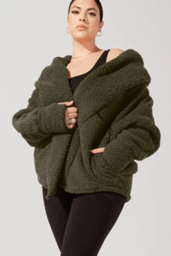 Faux Sherpa Cocoon Coat - Olive -Quality Sport Wear ArleneOutfit1 0452 Edit