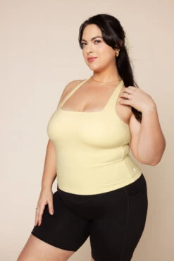 Audrey Tank - Buttercream 10 Audrey Tank - Buttercream -Quality Sport Wear AudreyTank FrenchButtercream B1028 02138 Edit