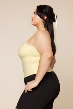 Audrey Tank - Buttercream 8 Audrey Tank - Buttercream -Quality Sport Wear AudreyTank FrenchButtercream B1028 02141 Edit