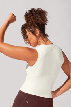 Peekaboo Crew Tank - Coconut Cream -Quality Sport Wear AysiaOutfit8 38618 Edit