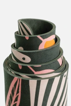 Vegan Suede Yoga Mat - Lotus Tribe -Quality Sport Wear BF PF Lotus Tribe YogaMat Detail