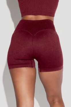 Crisscross Hourglass® Seamless Midi Shorts - Garnet -Quality Sport Wear BeMySweetheartCropTop CCHGShorts Garnet 2553 Edit