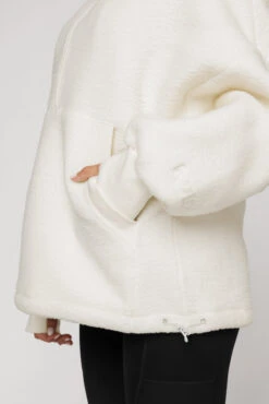 Big Hug Fleece Half Zip Sweater - Ice Cream -Quality Sport Wear BigHugFleeceHalfZipSweater IceCream E1020 00629 Edit