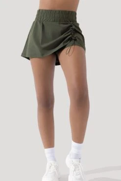 Bungee Superskort™ - Climbing Ivy -Quality Sport Wear Bungee Superskort Climbing Ivy H1008 2601 Edit 0a94ad2d ecea 4300 a1ec 00a4056dfac9