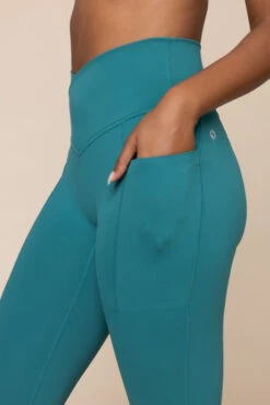 Crisscross Hourglass® Flared Leggings With Pockets - Emerald -Quality Sport Wear CorsetBra BlueIris 1021 CrisscrossHourglassFlare MermaidGreen C1030 02220 Edit