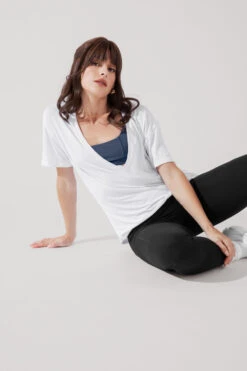 Daring Deep V Tee - White -Quality Sport Wear DaringDeepVTee White B1025 0239 Edit