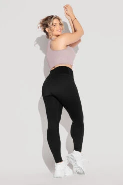 Crisscross Hourglass® Seamless Legging - Black -Quality Sport Wear HookItUpCropTop SmokyLilac CCHGLegging Black 2218 Edit