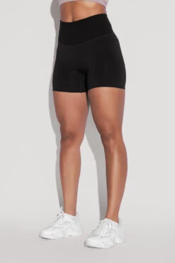 Supersculpt™ Seamless Midi Shorts - Black -Quality Sport Wear HookItUpCropTop SmokyLilac SSShort Black 0837 Edit