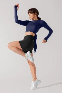 Crisscross Hourglass® Midi Short With Pockets - Black -Quality Sport Wear HourglassMidiShort Black D1001C 5 0063 Edit