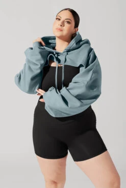 Cloud Shruggie - Vintage Blue -Quality Sport Wear June7POPFLEXPhotoshootArleneOutfit20211 Edit 1 b282346f 61ff 46e7 b880 64a4eba13fa1