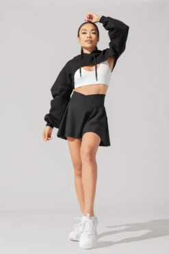 Cloud Shruggie - Black -Quality Sport Wear June7POPFLEXPhotoshootArleneOutfit21674 Edit