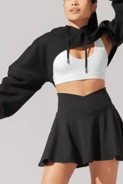 Cloud Shruggie - Black -Quality Sport Wear June7POPFLEXPhotoshootArleneOutfit21678 Edit