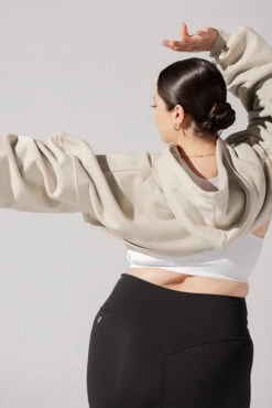 Cloud Shruggie - Seashell -Quality Sport Wear June7POPFLEXPhotoshootArleneOutfit21711 Edit 1 f64ca0c3 adcc 4fbf 9544 5cc358b5295c