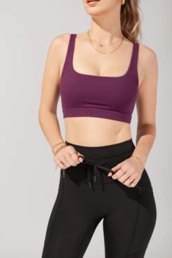 Cargo Leggings With Pockets - Black -Quality Sport Wear KayleeOutfit1 0202 Edit