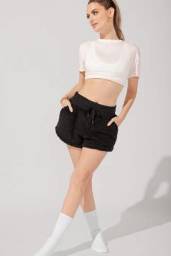 Faux Sherpa Short With Pockets - Black -Quality Sport Wear KayleeOutfit8 0858 Edit c6083816 87ba 4e9e b970 b9e4c3197151
