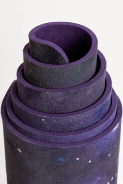 Vegan Suede Yoga Mat - Diamond Sky -Quality Sport Wear M6A9747 Edit