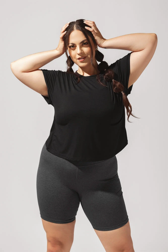 The Perfect Tee - Black 8 The Perfect Tee - Black - Image 8