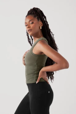 Peekaboo Crew Tank - Ivy -Quality Sport Wear PeekabooCrewTank Ivy B1024 0351 Edit 3d3373a0 7273 4ce8 977c 1f110be5a94f