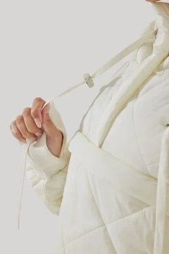 Pillow Packable Puffer Jacket - Coconut Cream -Quality Sport Wear Pillow Packable Puffer Jacket Coconut Cream E1006 1915