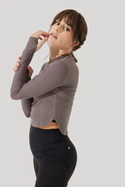 Refine Long Sleeve Top - Woodland Taupe -Quality Sport Wear Refine Long Sleeve Top Iron B1013 3313