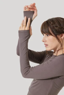 Refine Long Sleeve Top - Woodland Taupe -Quality Sport Wear Refine Long Sleeve Top Iron B1013 3337