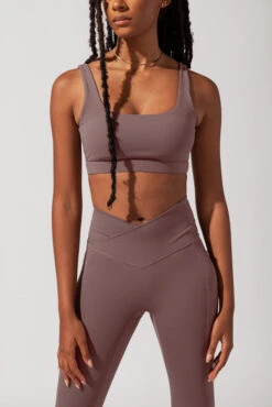 Tone Bra - Peppercorn -Quality Sport Wear SamaraOutfit1 0058 Edit