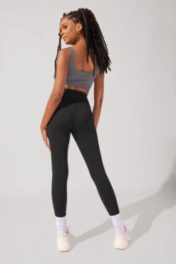 Tone Bra - Slate -Quality Sport Wear SamaraOutfit4 0226 Edit