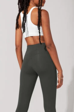 Cargo Leggings With Pockets (Pet Hair Resistant) - Forestwood -Quality Sport Wear SamaraOutfit6 0599 Edit 3bc5ab00 d25f 48ed 817c cc2c71cd880b