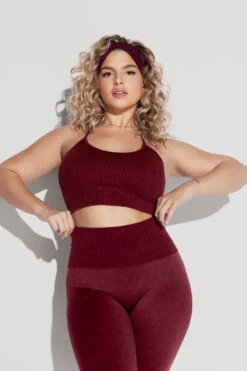 What's The Scoop Seamless Bra - Garnet -Quality Sport Wear What stheScoopBra SSLeggings Garnet 0358 Edit