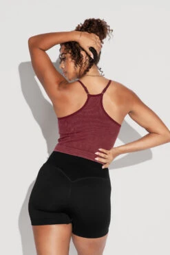 What's The Scoop Seamless Crop Tank - Garnet -Quality Sport Wear What stheScoopTank Garnet SSShorts Black 0913 Edit