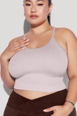 What's The Scoop Seamless Crop Tank - Smoky Lilac 9 What's The Scoop Seamless Crop Tank - Smoky Lilac -Quality Sport Wear What stheScoopTank SmokyLilac CCHGLeggings FrenchRoast 1742 Edit